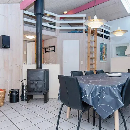 Feriehus 10 Person In